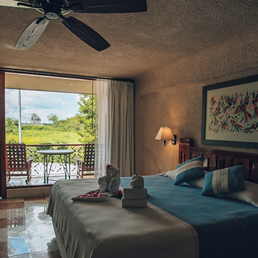The lodge At Chichen Itza 18/50