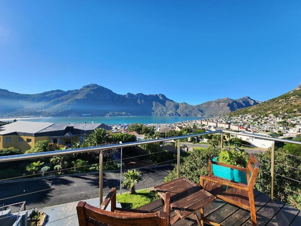 Hout Bay Breeze 39/50