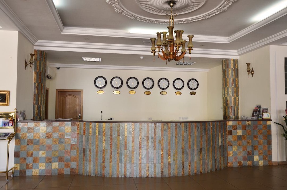 Mensvic Grand Hotel 13/53