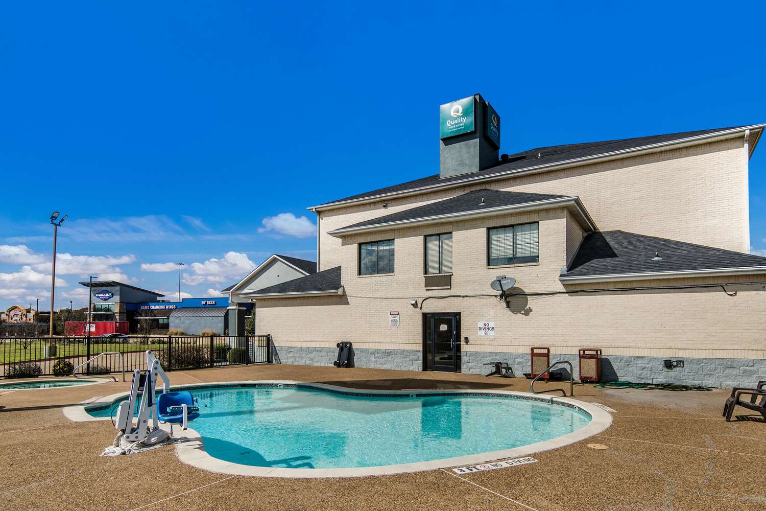 Quality Inn & Suites Fort Worth - Fossil Creek 13/13
