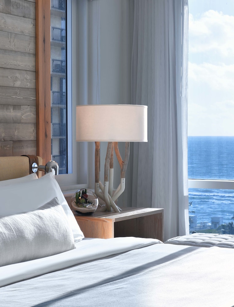 1 Hotel South Beach 23/71