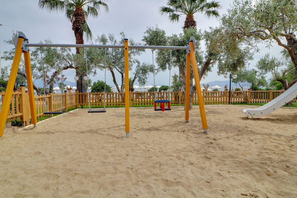 Calamos Beach Family Club Hotel By Anayia All Inclusive Resorts 46/68