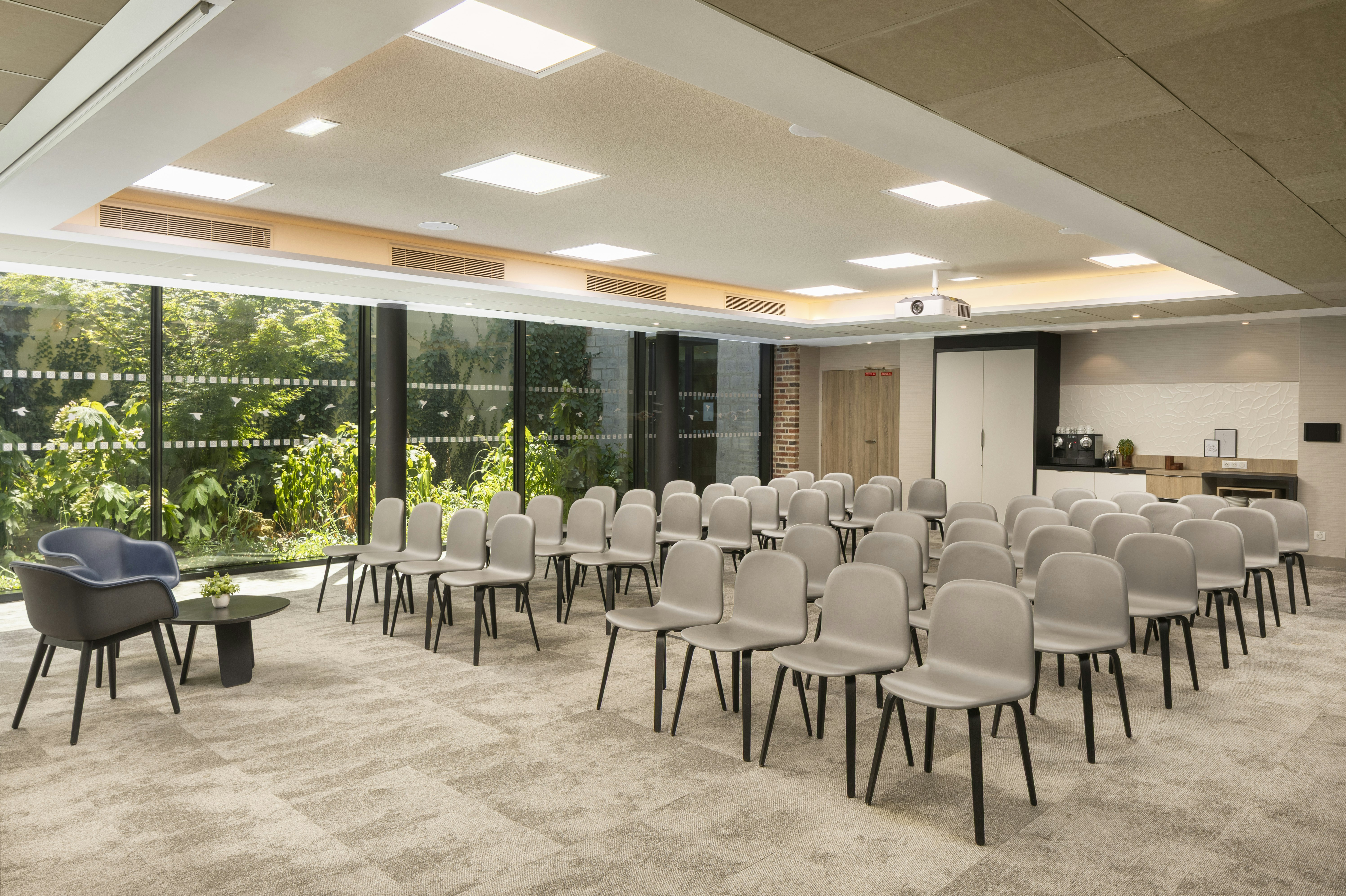 Hilton Garden Inn Paris La Villette 43/44