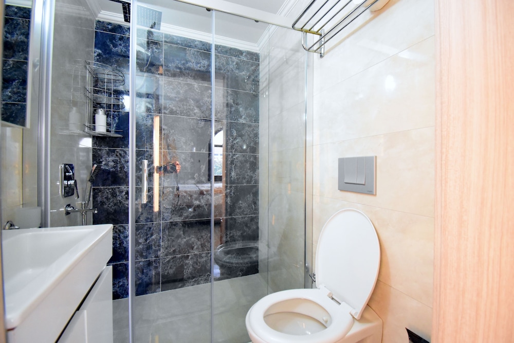 Otel Eroglu 37/44