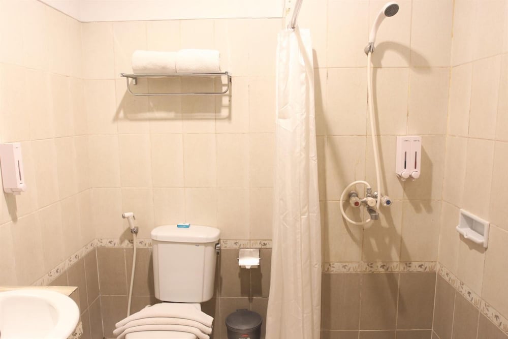 Cakra Kusuma Hotel 22/49