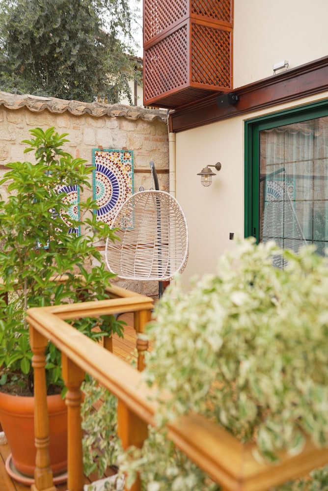 Belmondo Suites Old Town Antalya 46/50