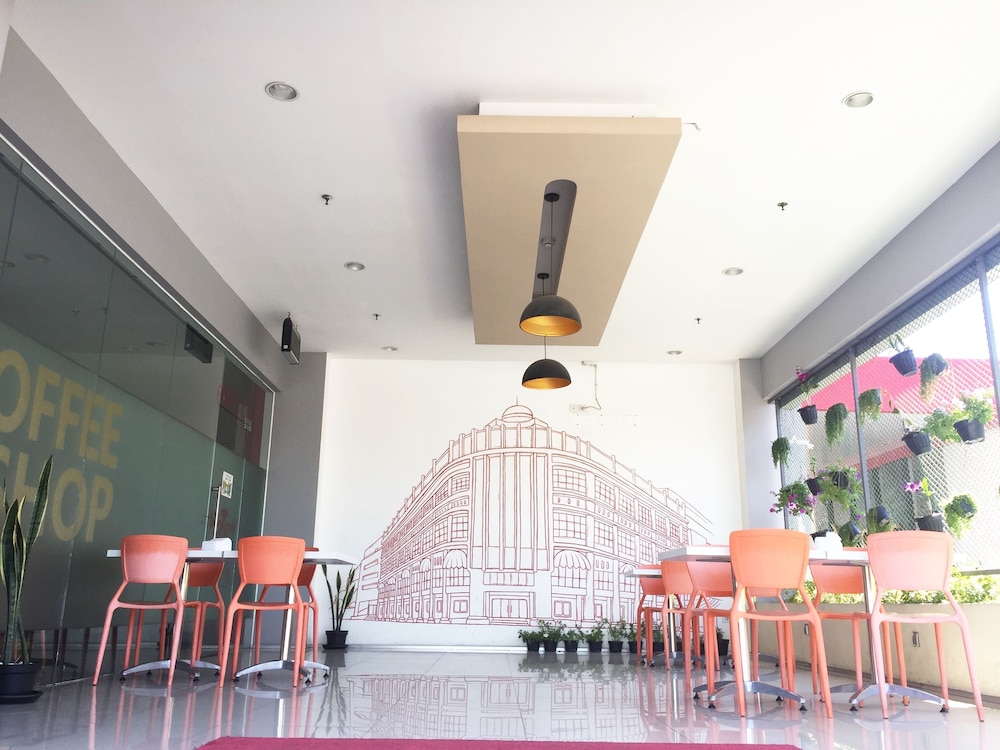 Evora Hotel 34/43