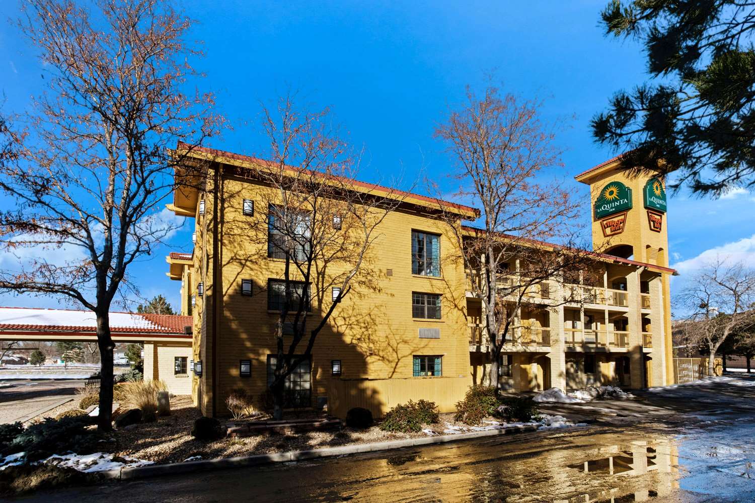 Ramada by Wyndham Westminster Denver 44/50