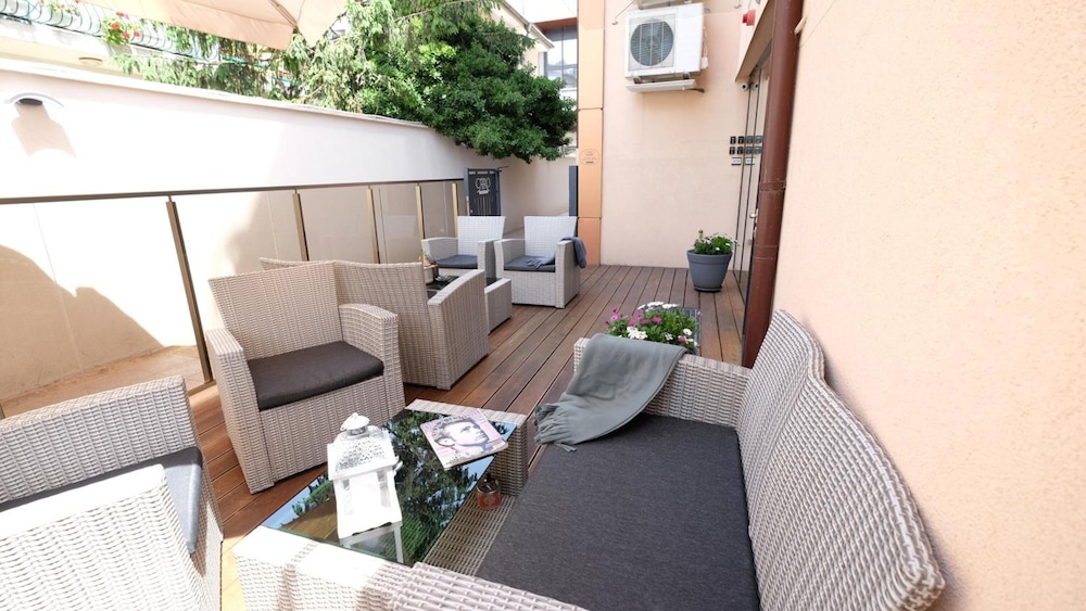 Caro Aparthotel 24/50