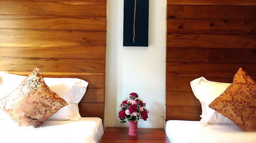 Khum Sai Ngam Hotel & Resort 30/45
