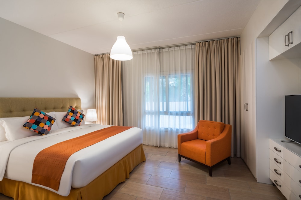 فندق قرية الريم(Al Reem Village Hotel) 15/51
