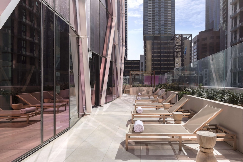 Avani Melbourne Central Residences 31/76