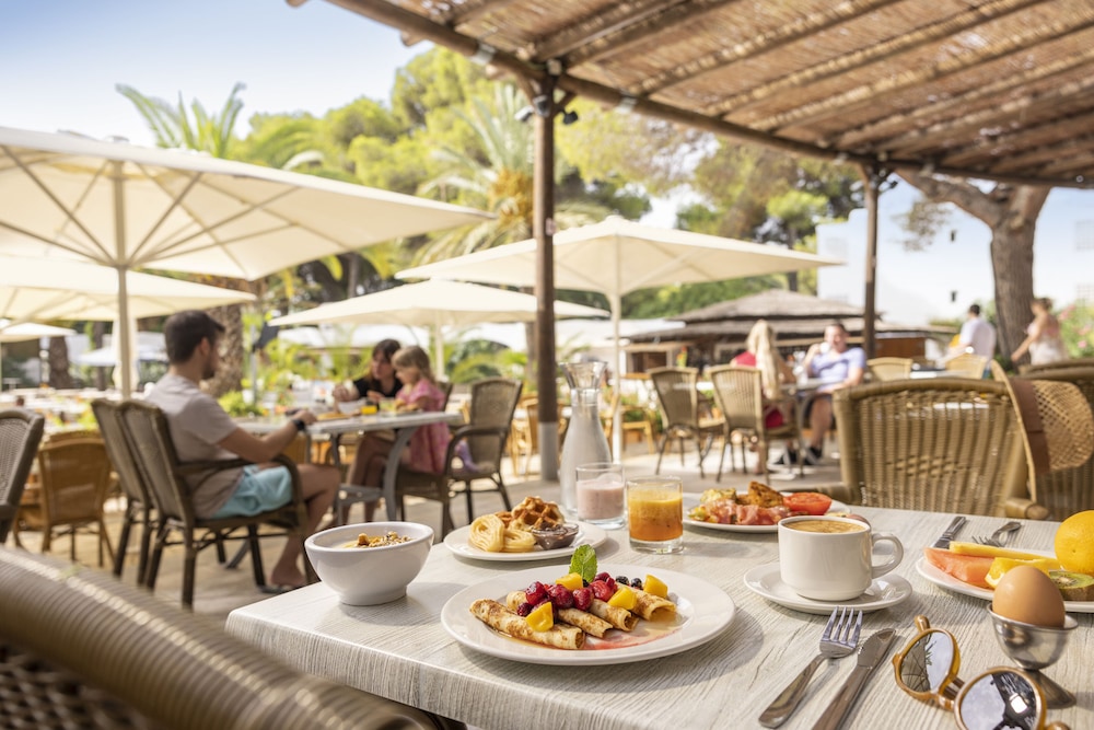 TUI Magic Life Cala Pada 44/65