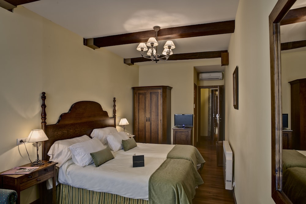 Hotel Airas Nunes 5/30
