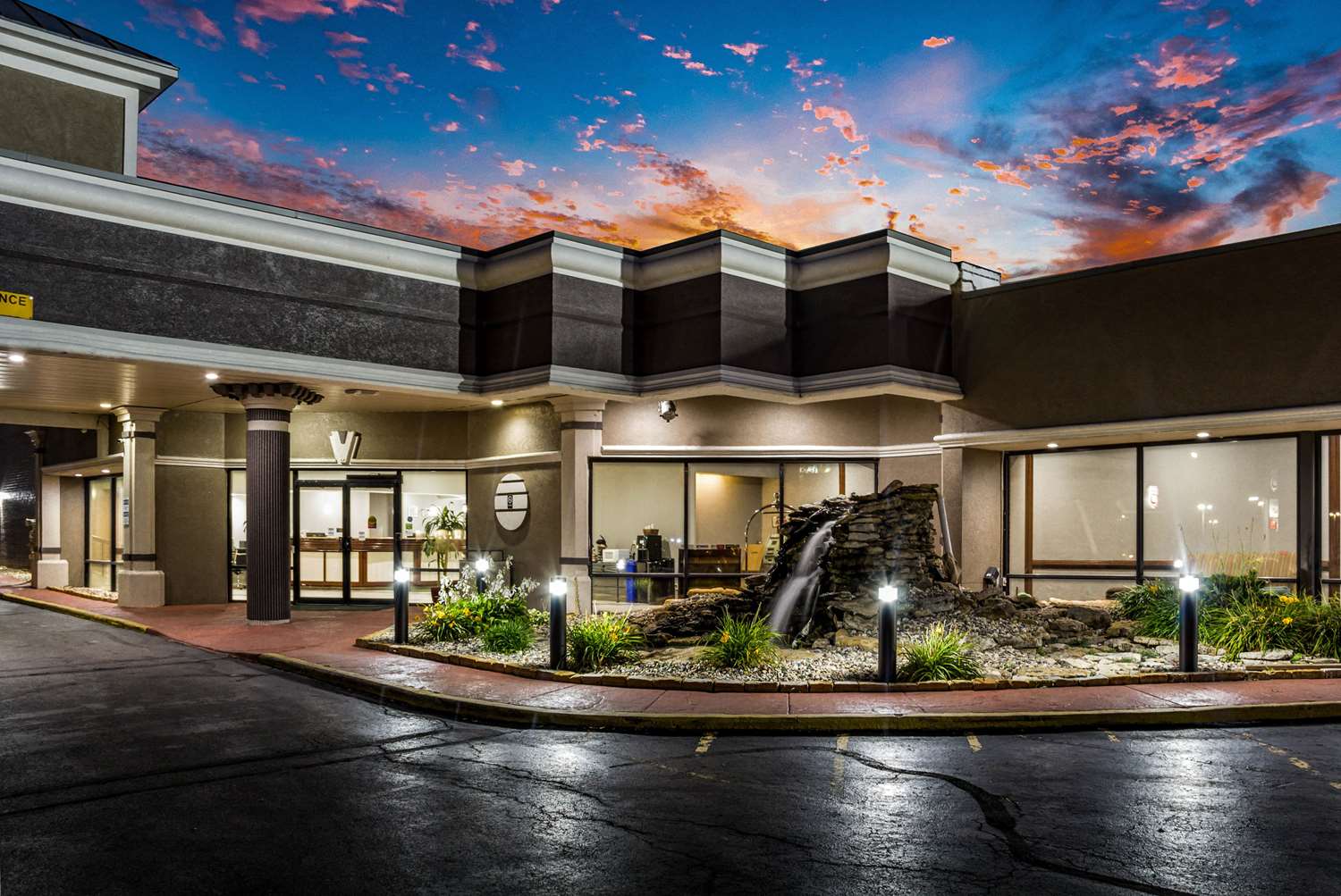 Quality Inn & Suites Kansas City - Independence I-70 East 5/34