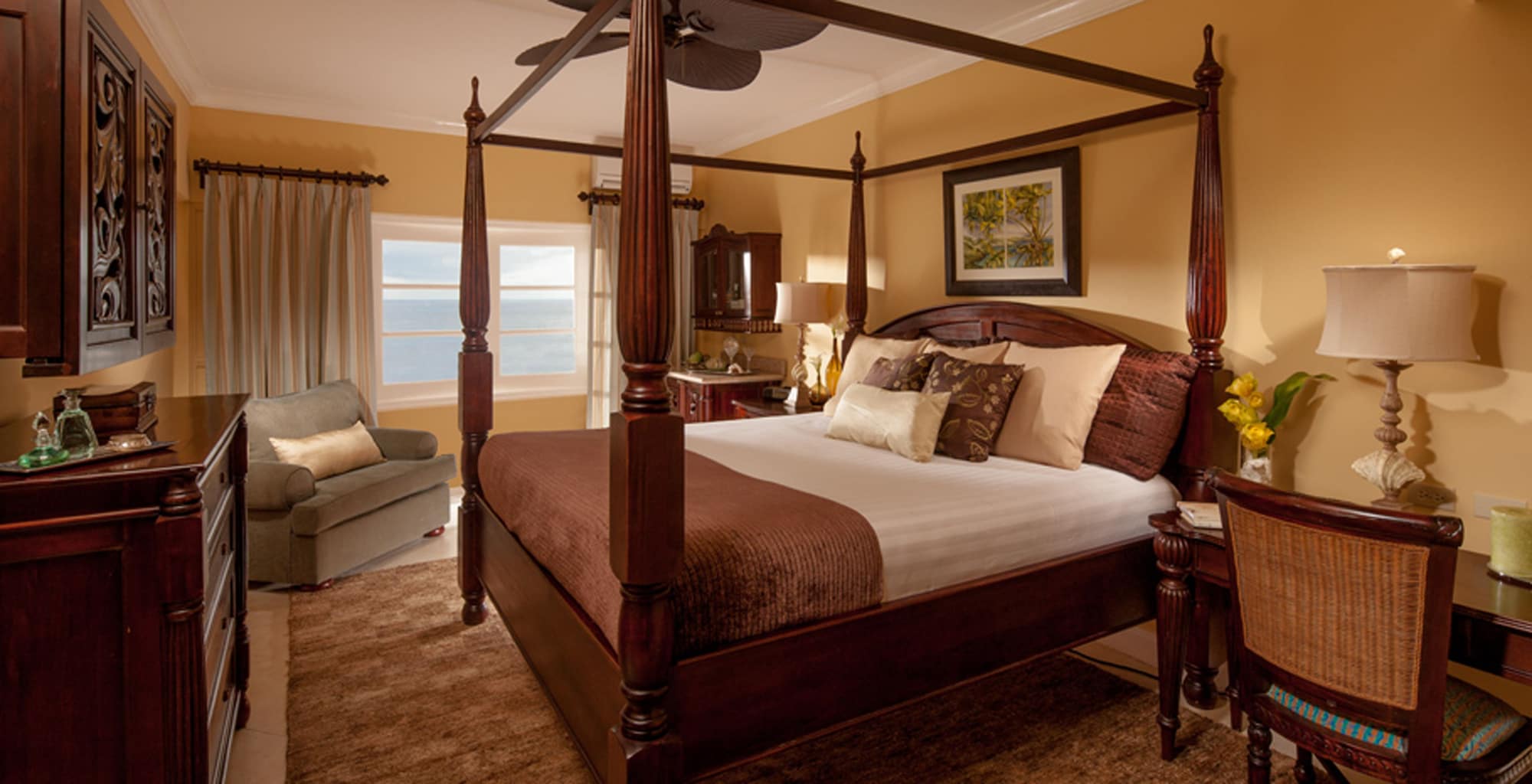 1 Bedroom, Riviera, Club, King Bed, Beach Front, Ocean View, Club Floor