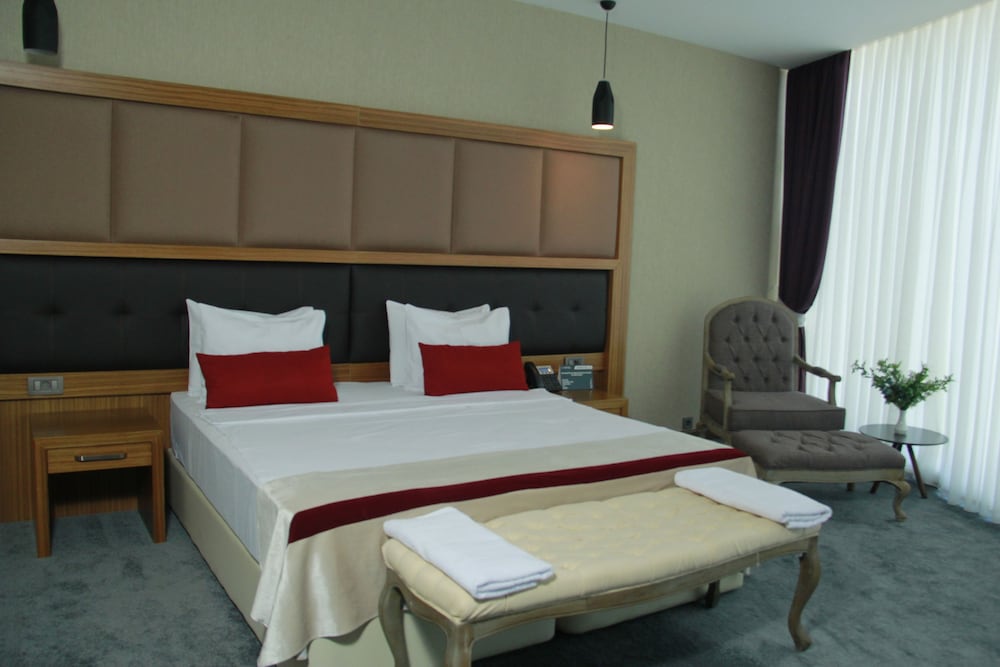 Sky Hotel Baku 6/29