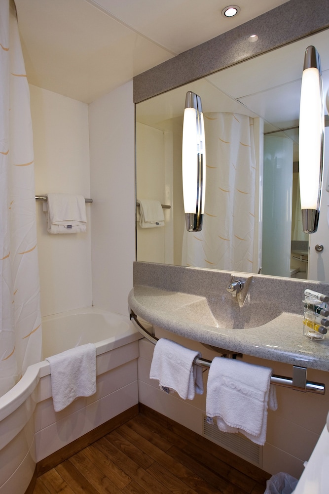 Novotel Beaumanoir 28/73