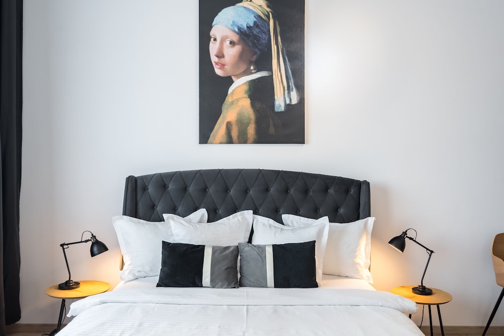 Redbed Self-Catering Apartments 43/50