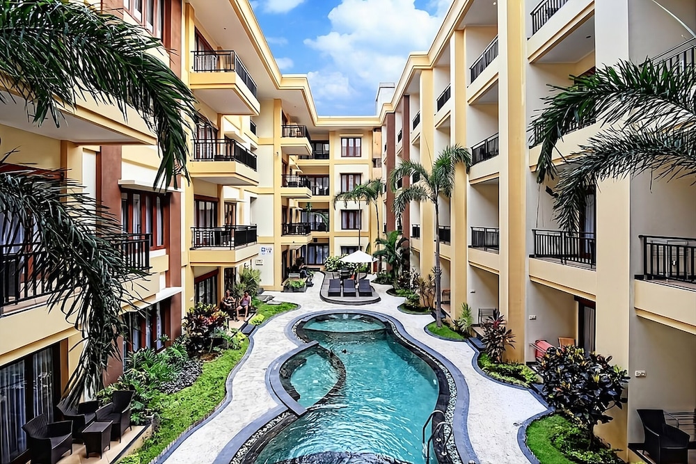 KUTA TOWNHOUSE APARTMENTS 42/47