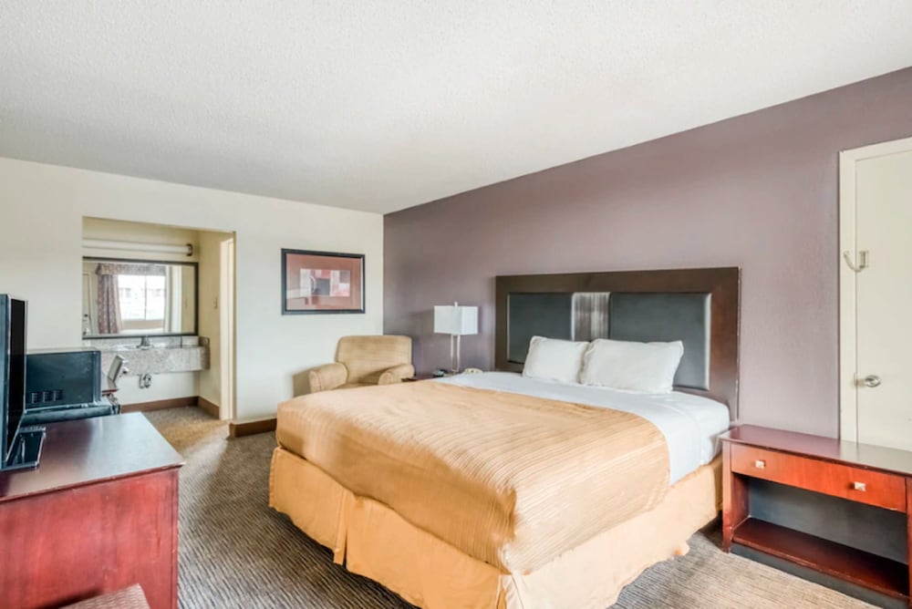 Hotel Alexandria LA - Hwy 165 22/46