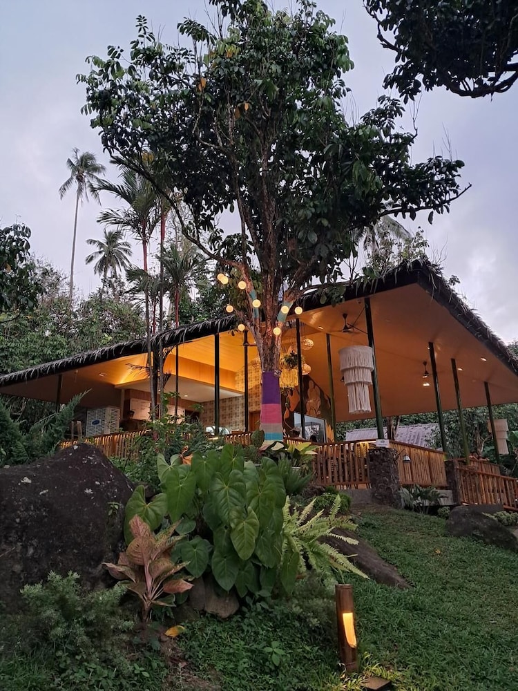 UNWND Boutique Hotel Camiguin 5/50