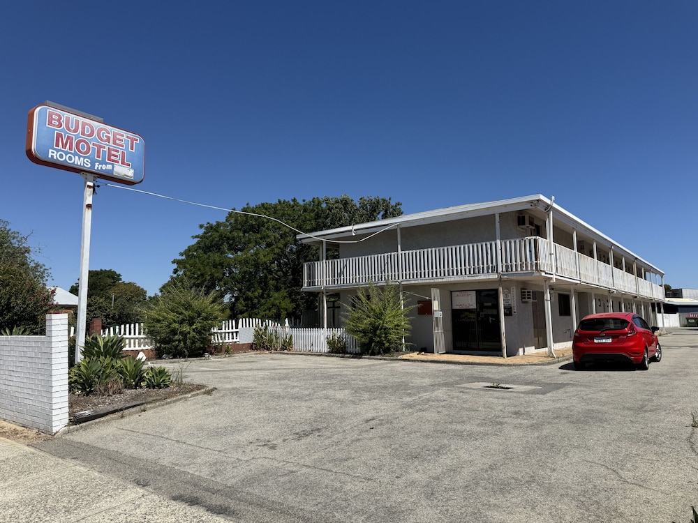 Budget Motel 36/46