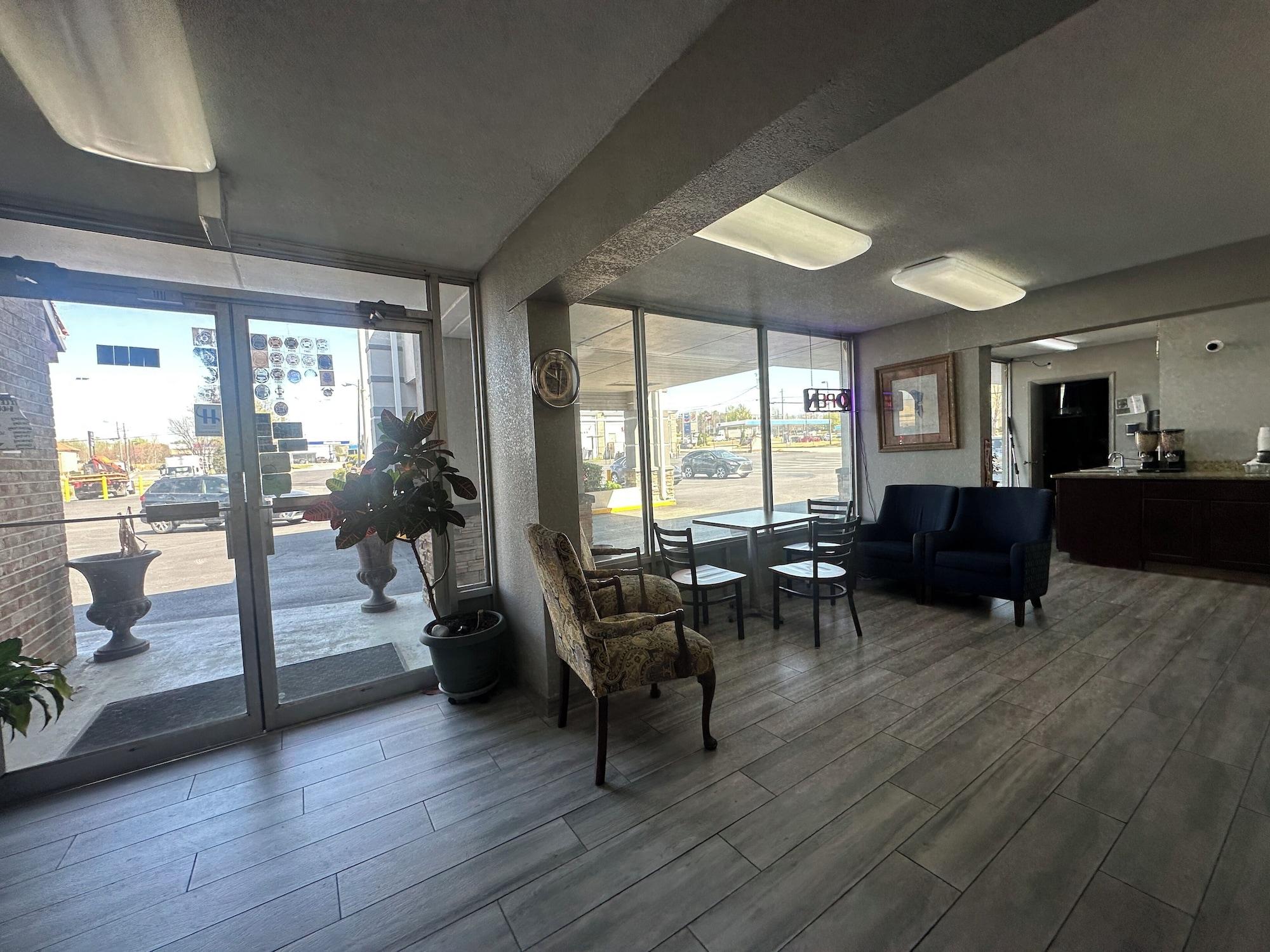 Executive Inn 23/41