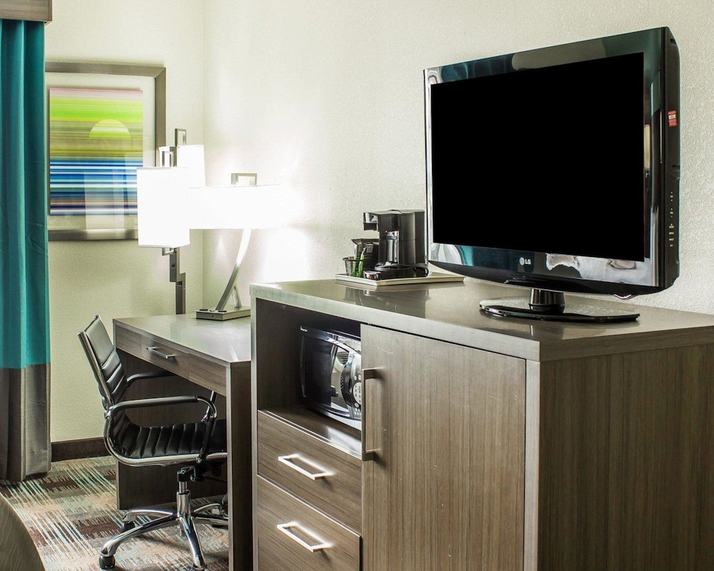 Comfort Inn Dunn 26/30