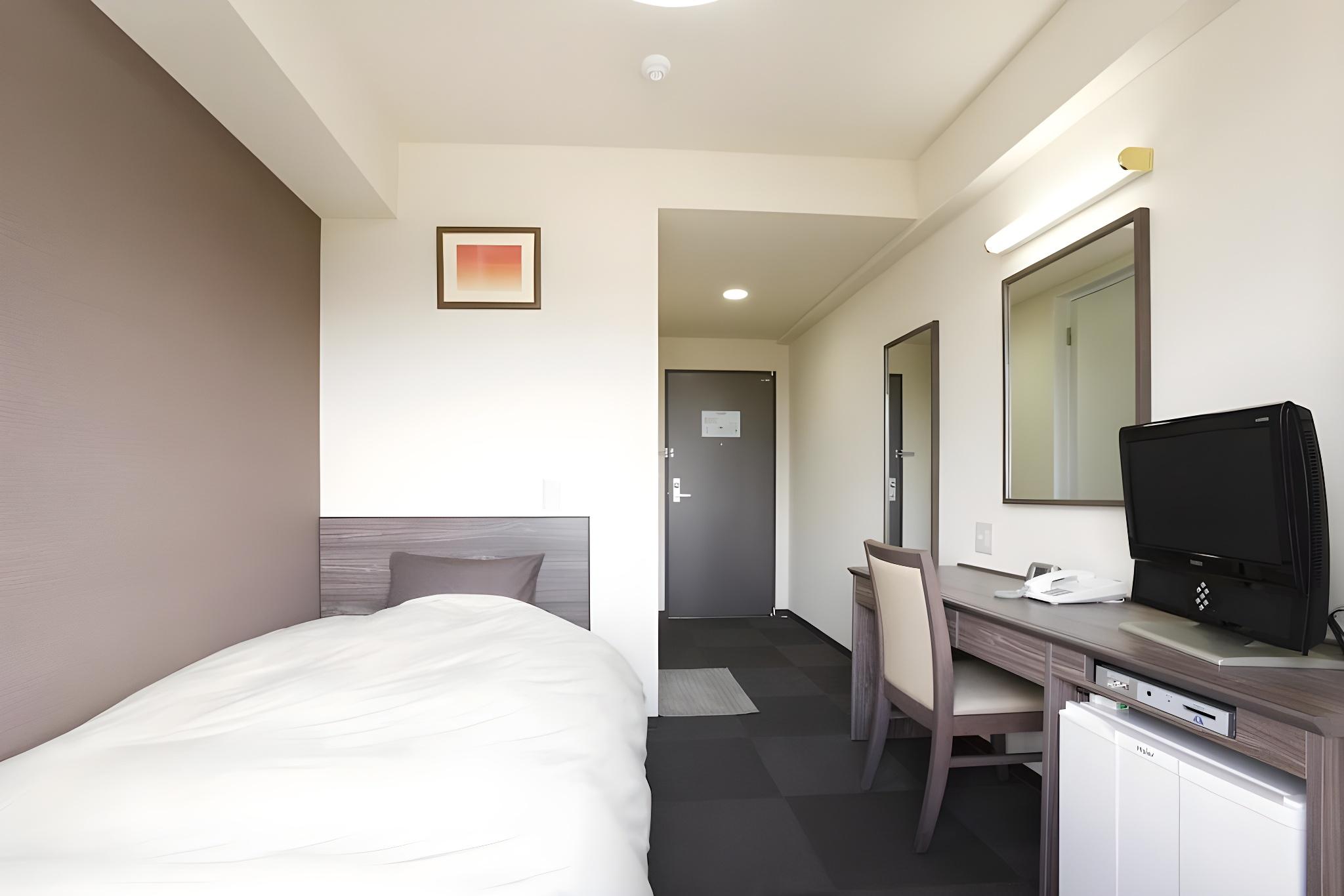Semi Room, Western, Double Bed, Smoking