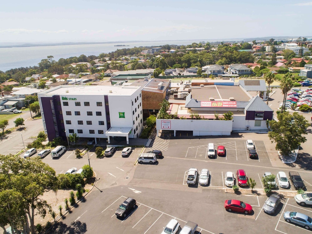 Ibis Styles The Entrance 6/50