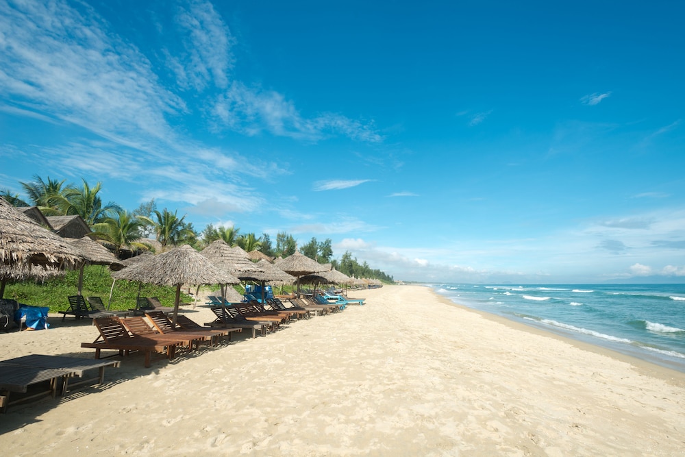 The Blossom Hoi An Ocean Front Hotel & Spa 46/50
