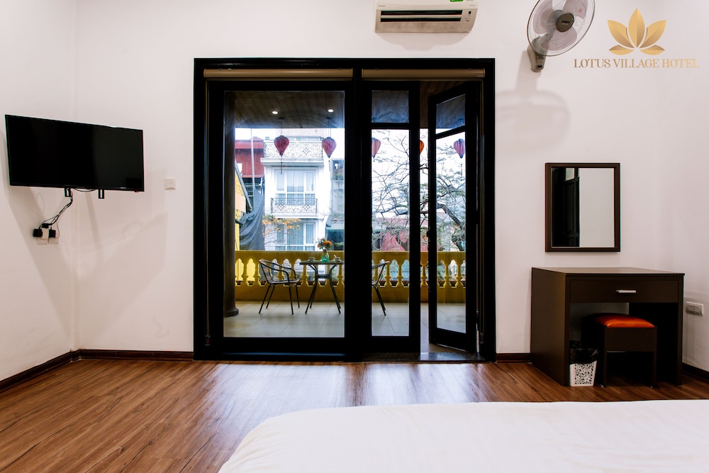 Hanoi Buddy Inn & Travel 27/99