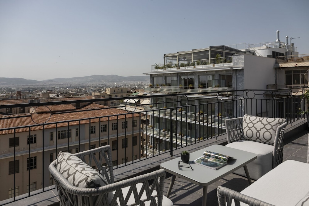 PLAY Theatrou Athens, a member of Brown Hotels 40/50