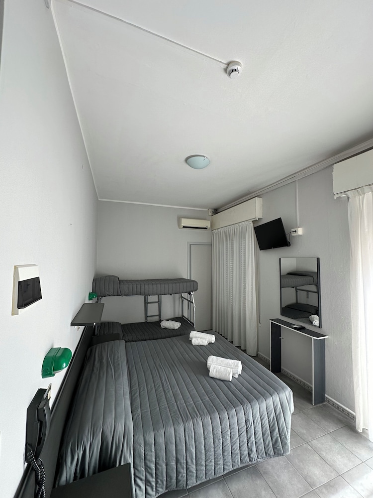 Hotel Austria 9/27
