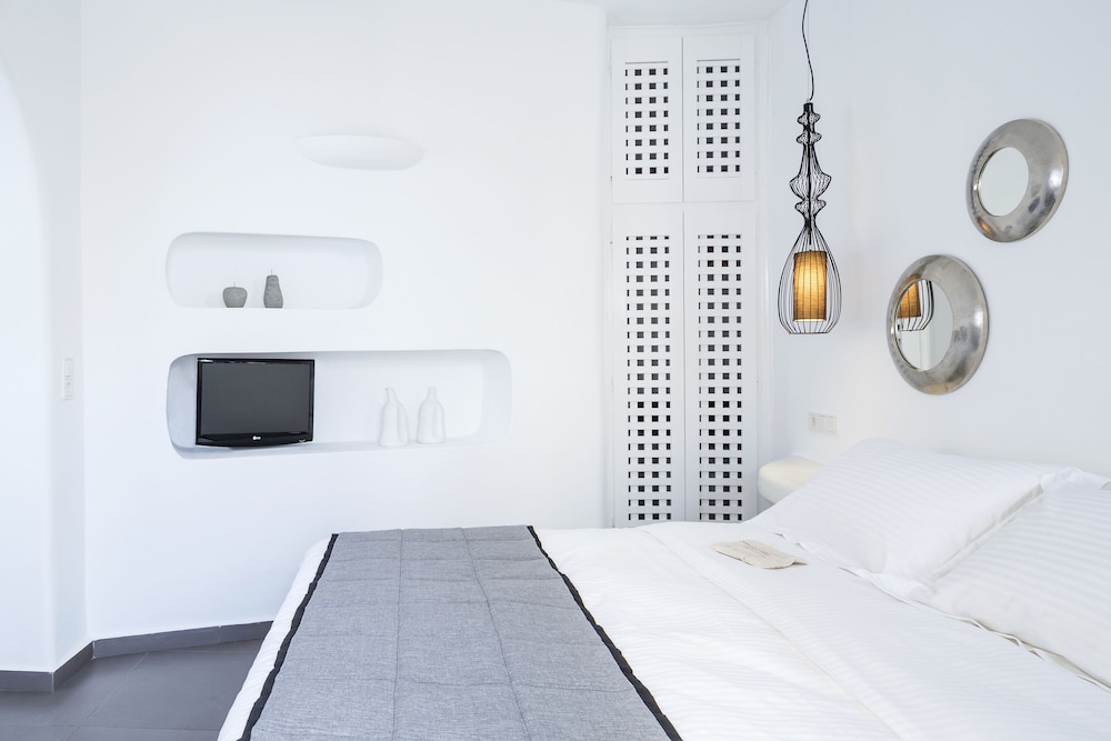 Aroma Suites 36/65