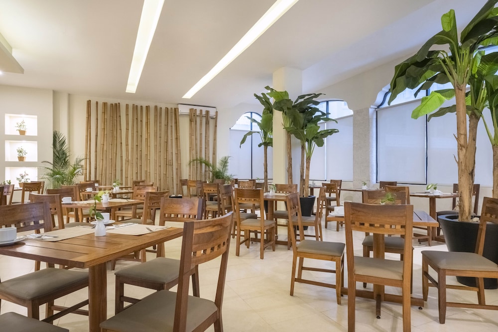 Hotel NYX Cancun 49/56