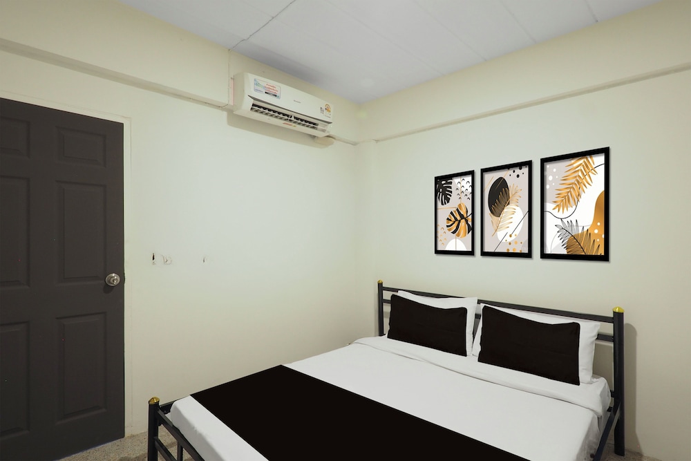 RQ Bangkok Huai Khwang by Collection O 29/61