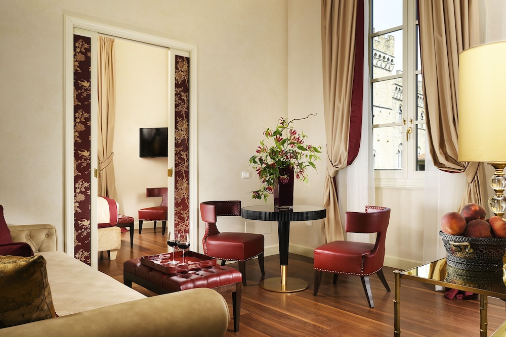 Hotel San Firenze Suites And Spa 50/75