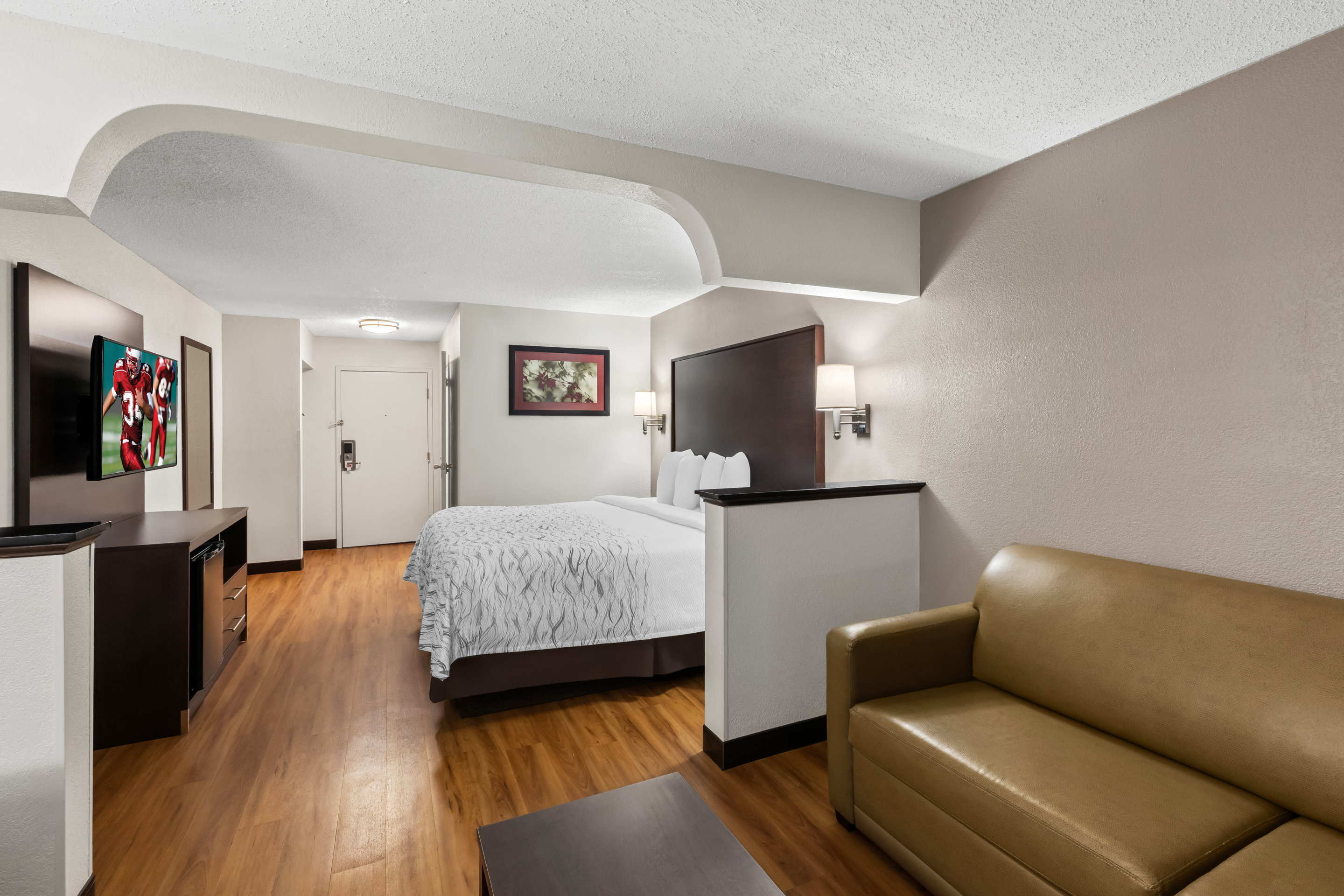 Red Roof PLUS & Suites Atlanta Airport South 7/35