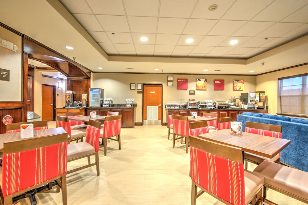 Comfort Suites Tomball Medical Center, TX 50/57