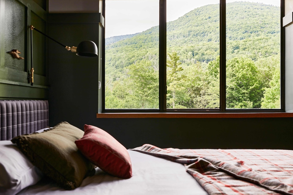 Loft, Suite, 2 Queen Beds, Trundle Bed, Mountain View
