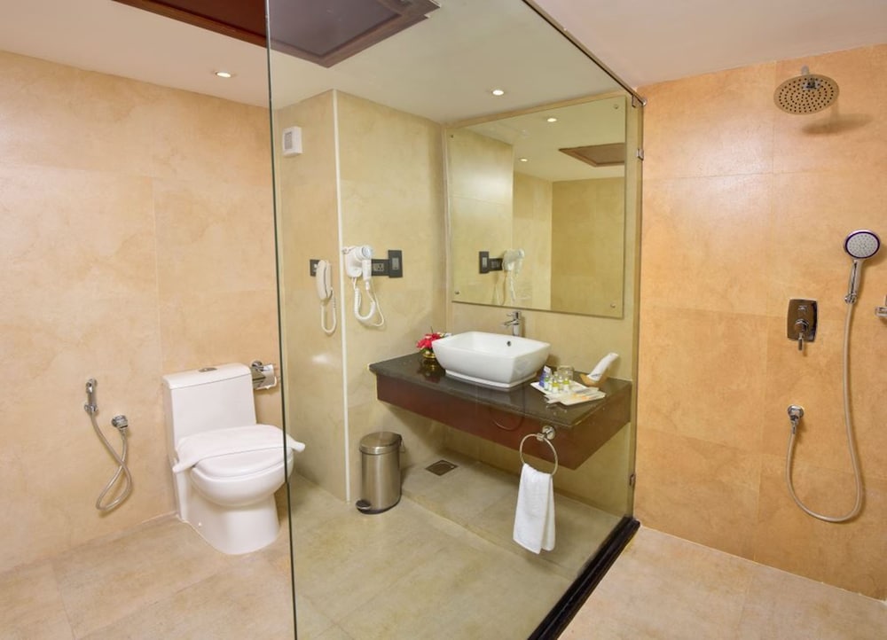 Classic Sarovar Portico 20/56