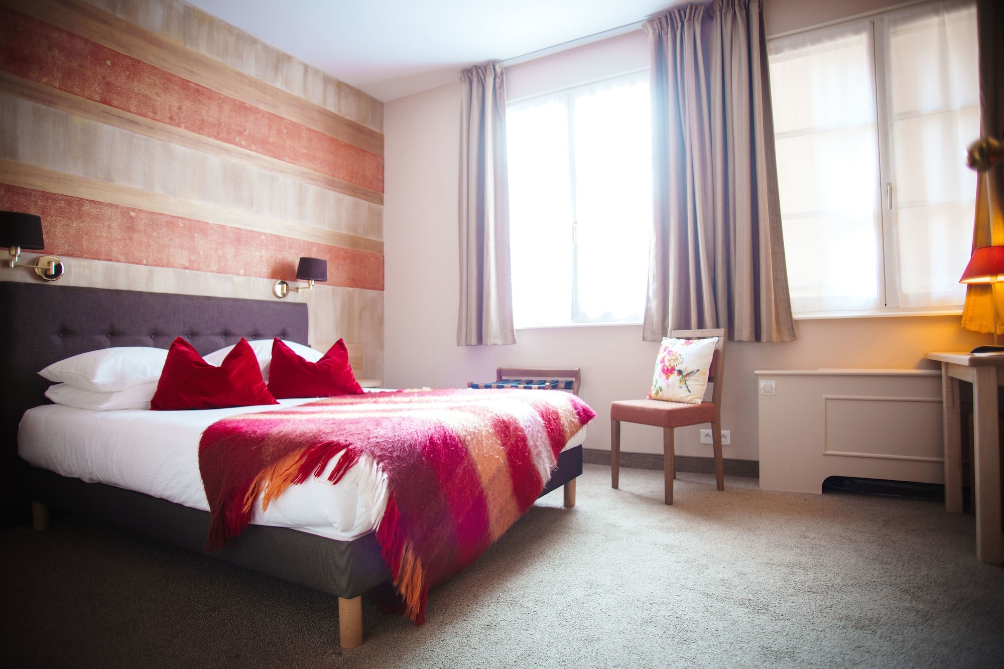 COMFORT, DOUBLE BED