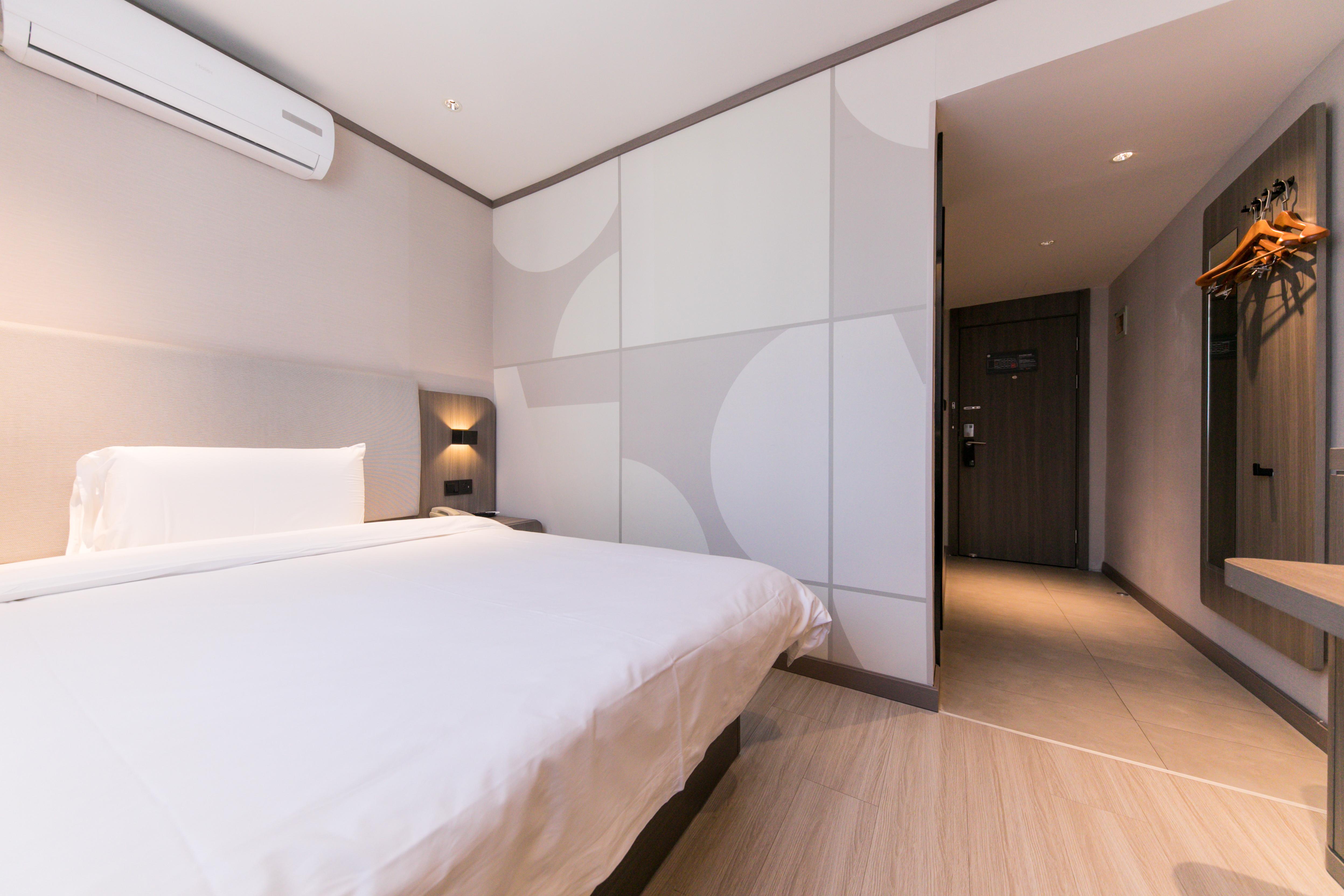Hanting Hotel Shanghai Zhongshan Park Branch 2 18/40