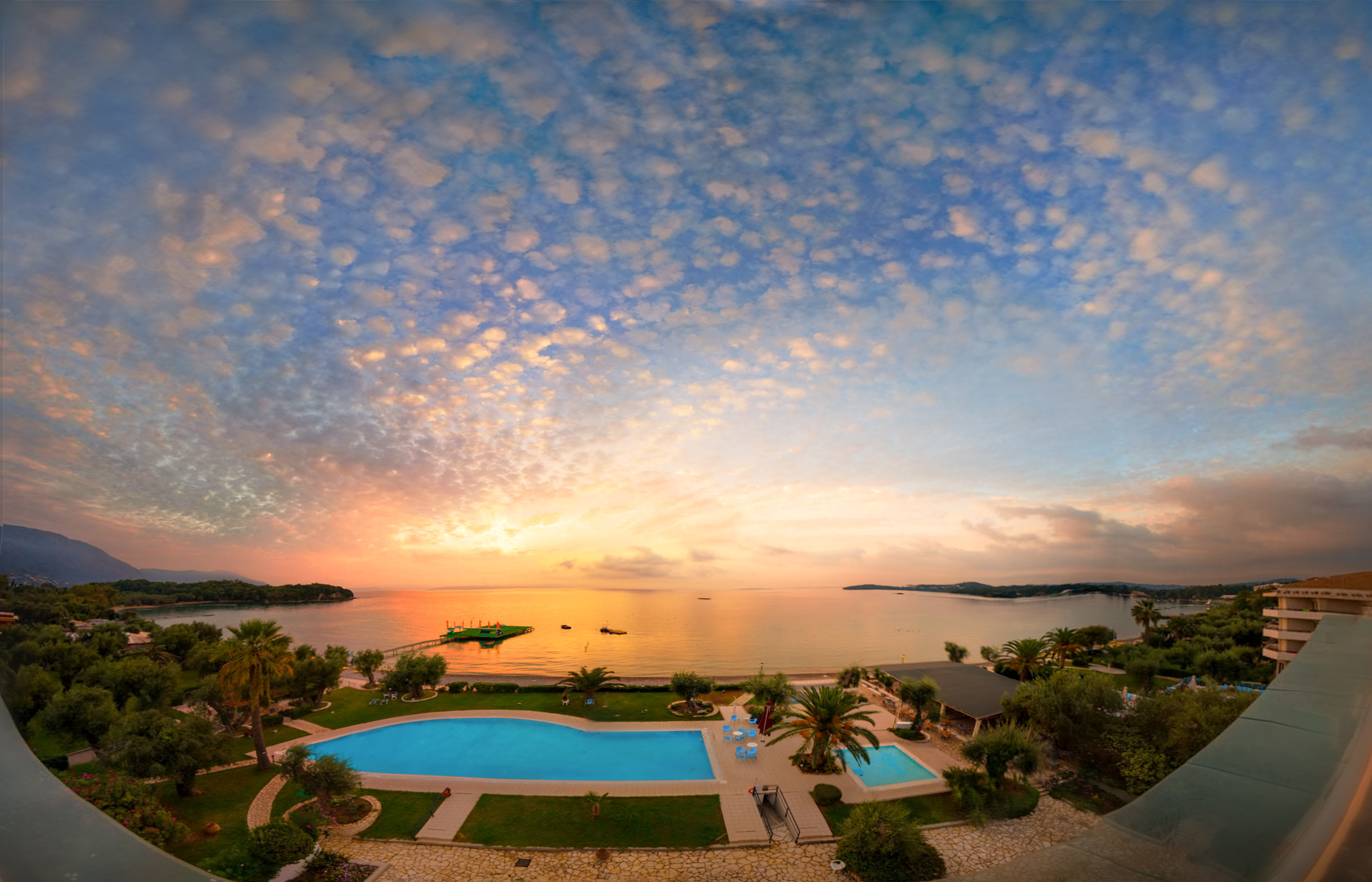 Elea Beach Hotel 35/39