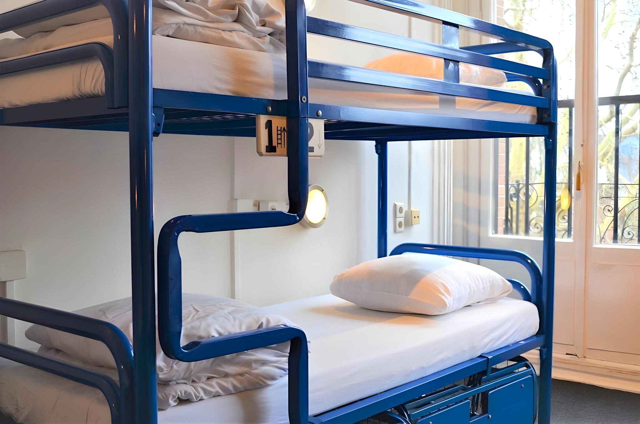MIXED DORM, 6 BEDS, PRIVATE BATHROOM