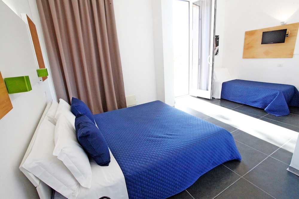 Oasis Park Hotel 19/43