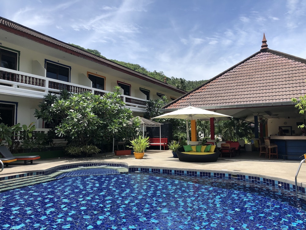 Tropical Palm Resort and Spa 7/31