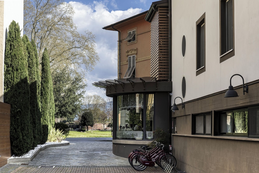 Albergo Celide 68/79